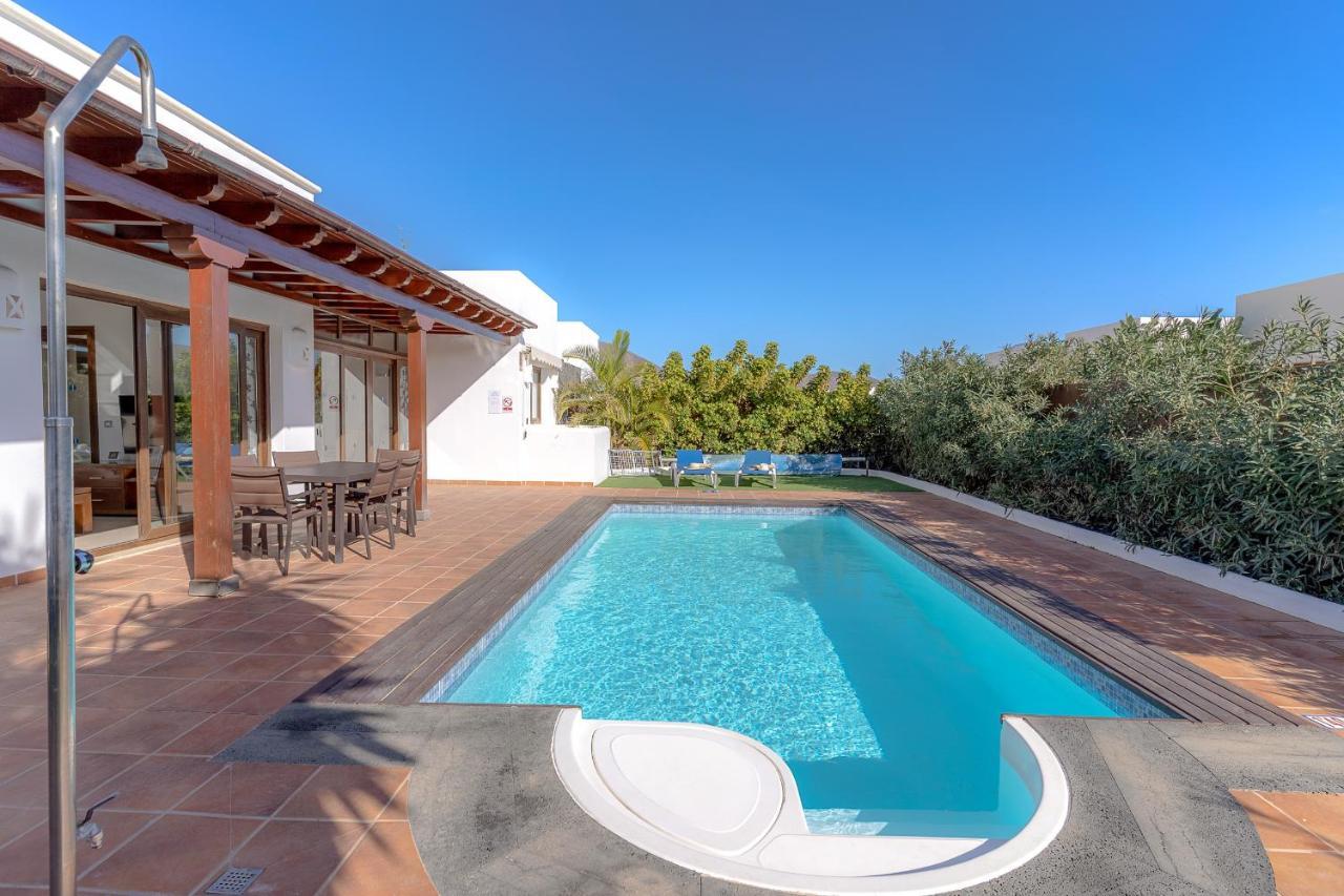 Villa Alegria Playa Blanca  Luaran gambar