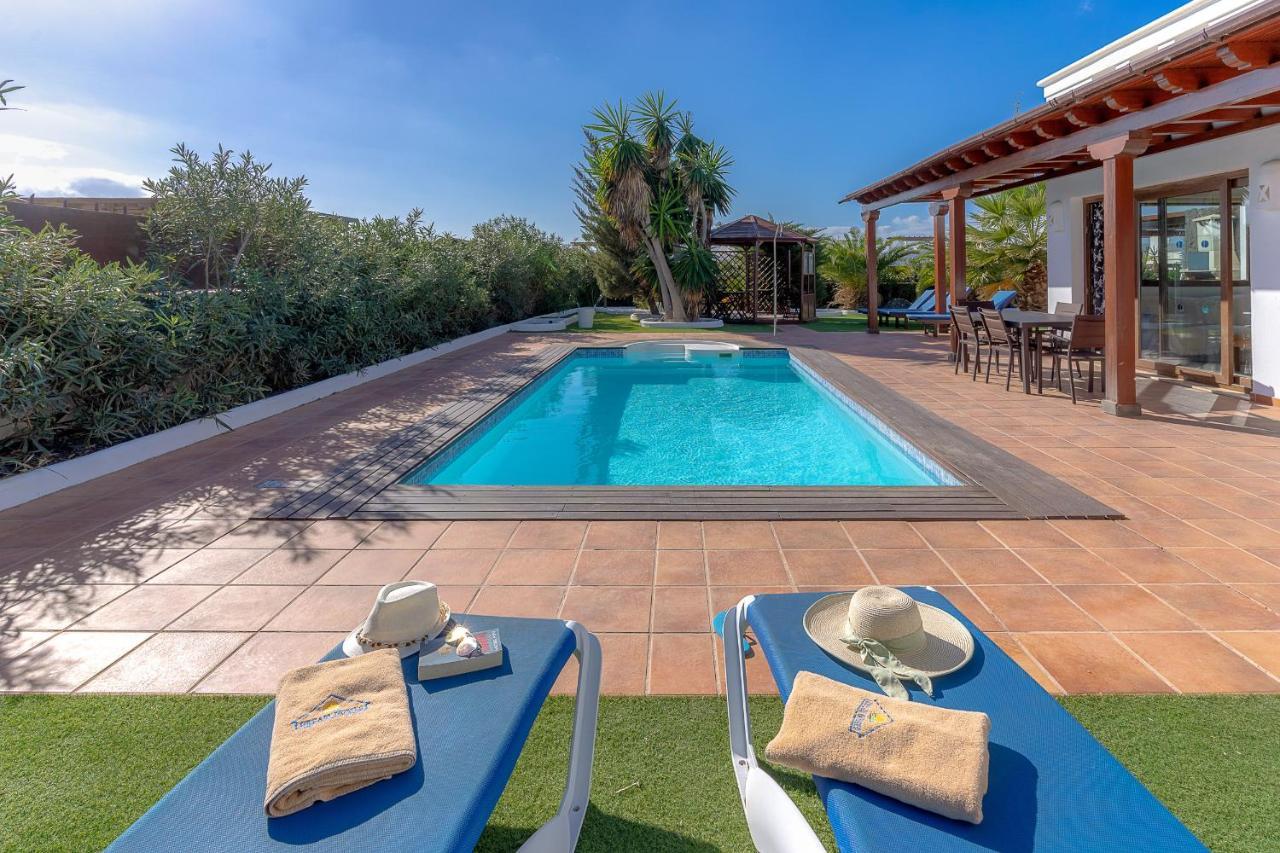 Villa Alegria Playa Blanca  Luaran gambar